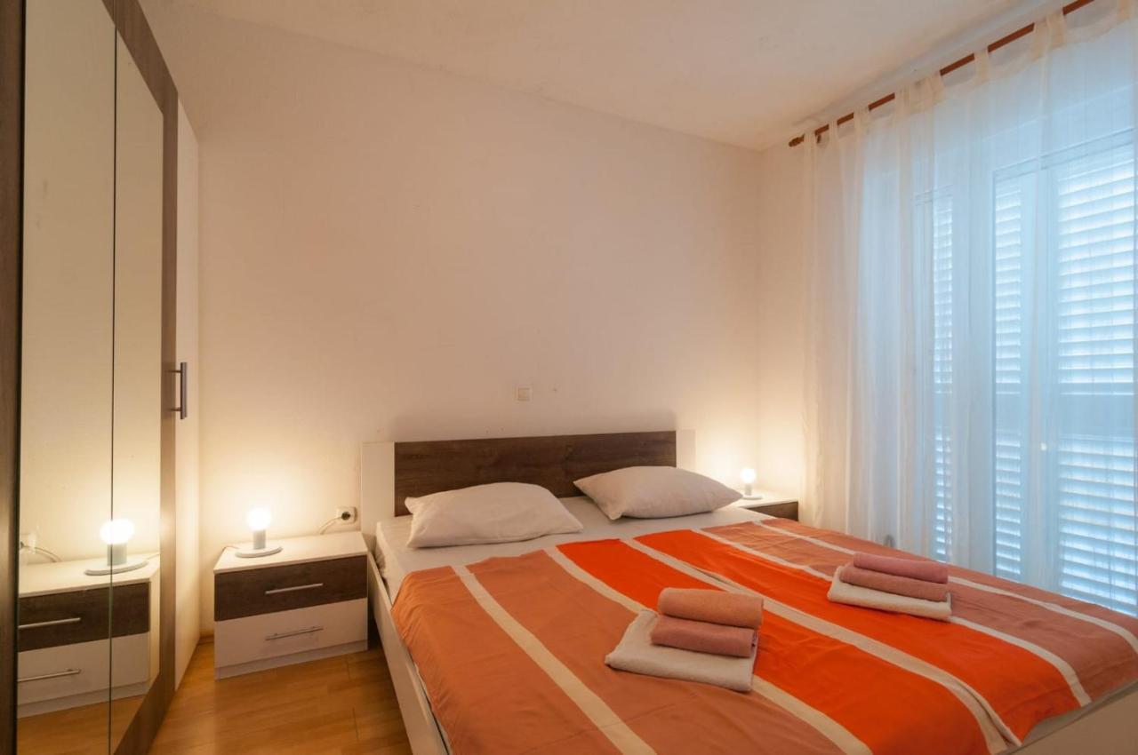 Apartment Stipic Omis Bagian luar foto