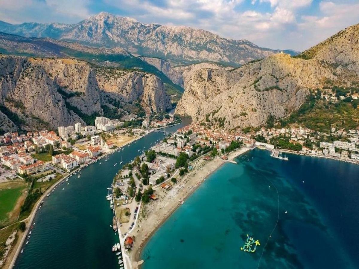 Apartment Stipic Omis Bagian luar foto