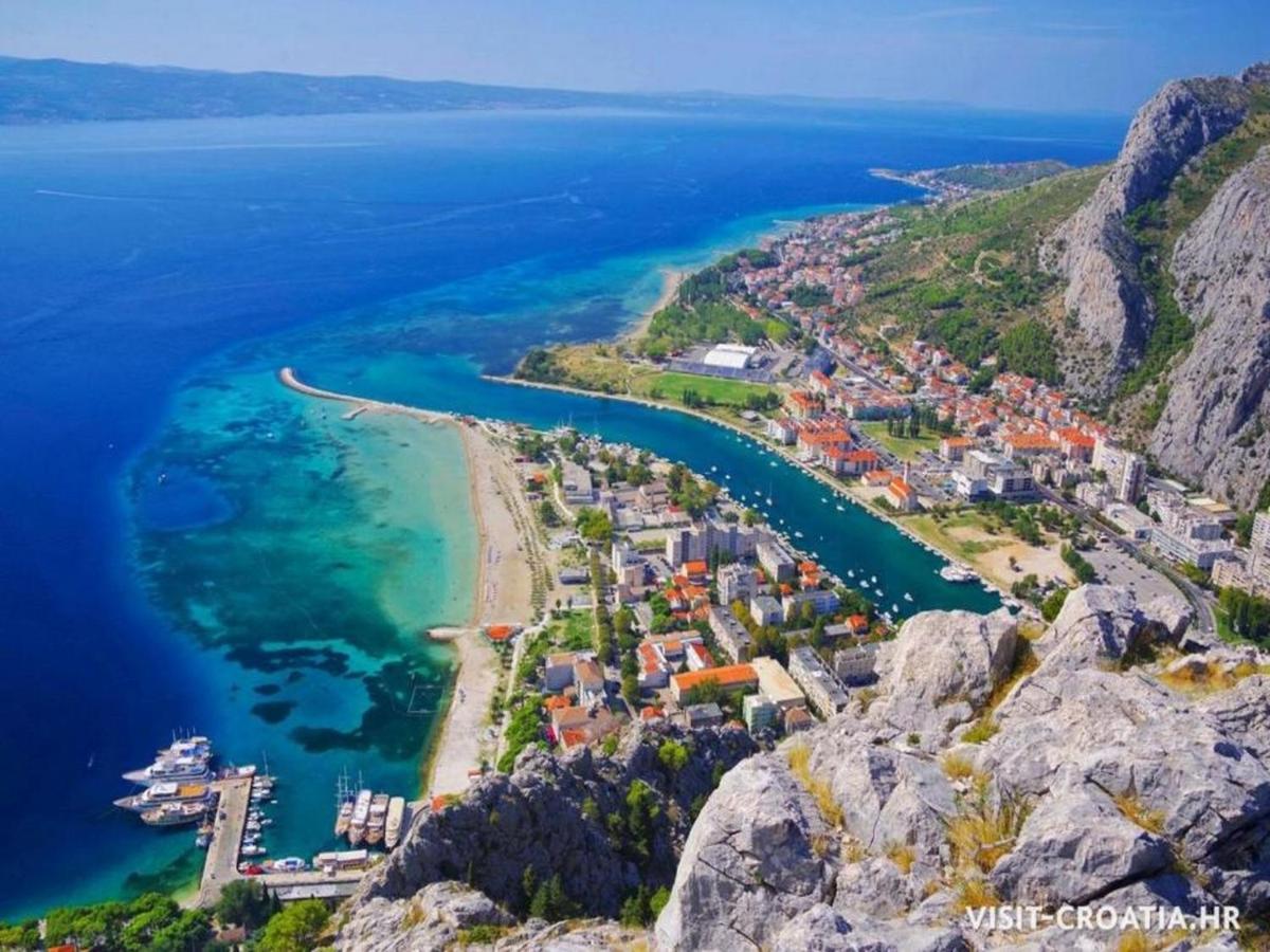 Apartment Stipic Omis Bagian luar foto